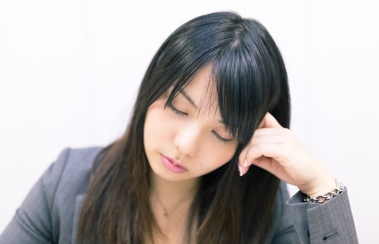 ストレスを抱えるOL