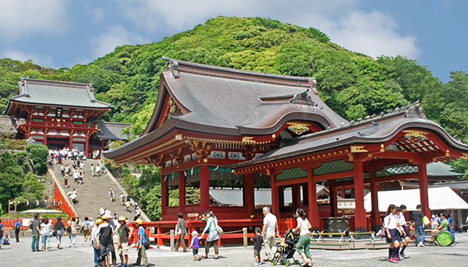 金運アップの神社、神奈川の鶴岡八幡宮