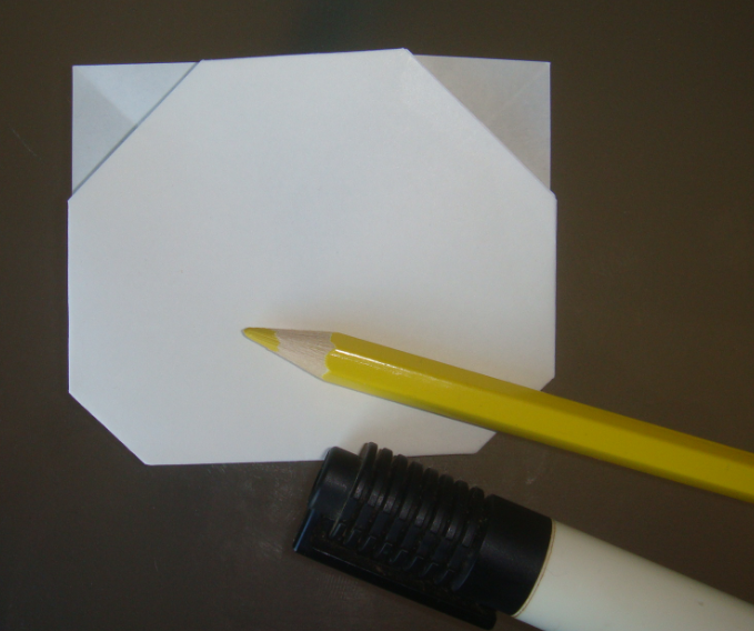 キティちゃんの折り紙の折り方－１０