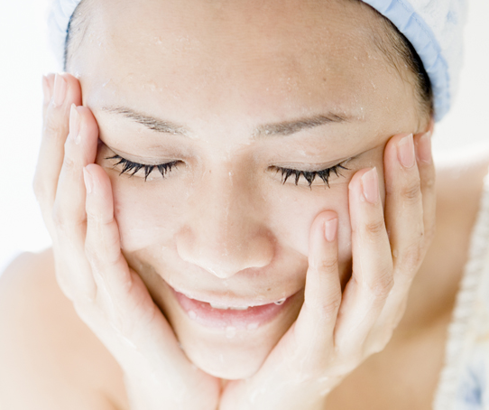 ニキビケアに効く洗顔方法